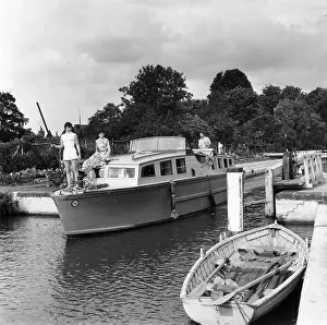 Row Boat Prints: Cabin Cruiser