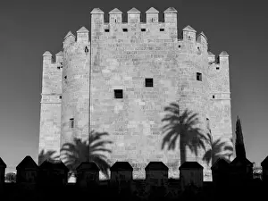 Fortified Prints: The Calahorra tower, a fortified gate in the historic centre of Crdoba