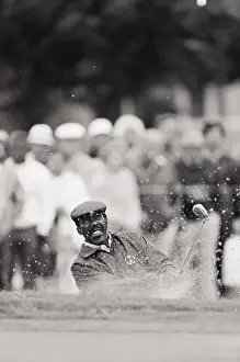 Sand Trap Prints: Calvin Peete Hitting out of Sand Trap