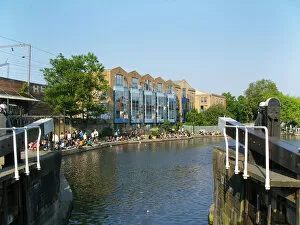Images Dated 30th April 2011: Camden Lock Sluice Gate