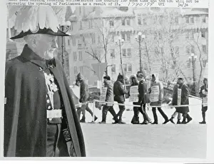 Canadian Leader and Picket Line