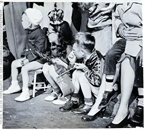 Canadian Youngsters Watch Parade