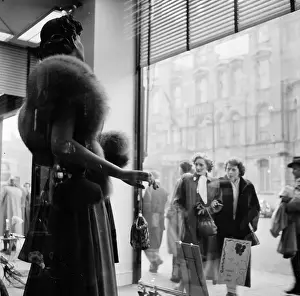 Mannequin Prints: Cardiff Shopping