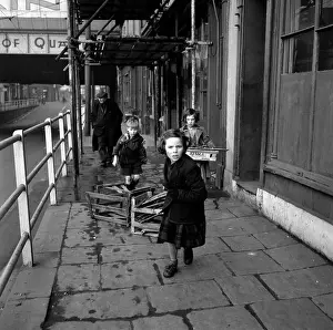 Scaffolding Prints: Cardiff Street Kids