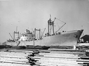 Steamboat Gallery: Cargo Ship