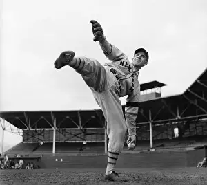 Carl Hubbell Winding Up To Pitch 1936