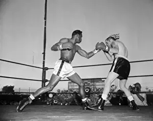Carl Olson Boxing Against Sugar Ray Robinson