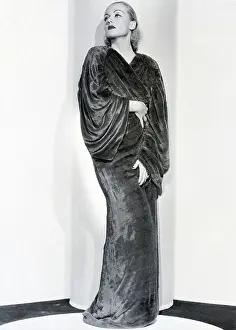 Caroel Lombard in Velour Robe