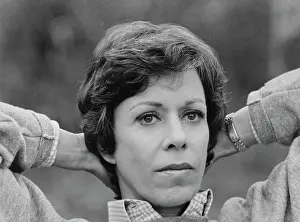 Huty33498 Prints: Carol Burnett Filming The Four Seasons
