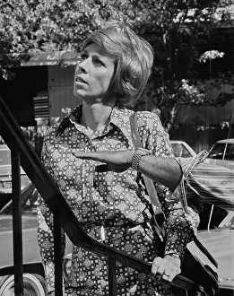 Huty33498 Prints: Carol Burnett On Set