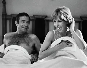 Huty33498 Prints: Carol Burnett And Walter Matthau On Set