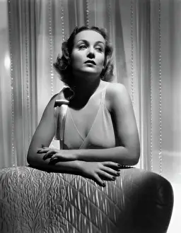 Theater Curtain Prints: Carole Lombard