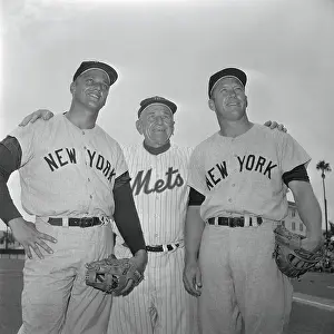Casey Stengel with 1962 Yankees in Uniform