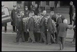 Lehman Prints: Casket with Herman Lehman Being Brought to Hearse