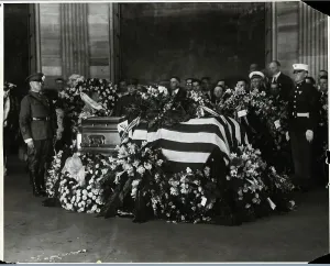 Harding Prints: Casket of Warren Harding with US Flag
