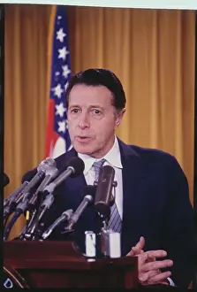 Caspar Weinberger at Pentagon Briefing