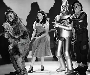 Teenage Girl Prints: Cast of The Wizard Of Oz