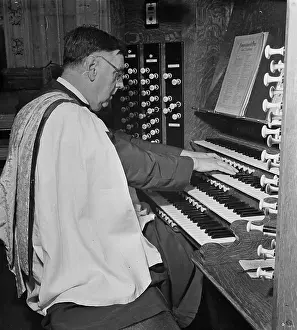 Classical Prints: Cathedral Organist