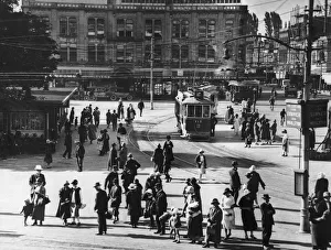 Images Dated 28th September 2006: Cathedral Square
