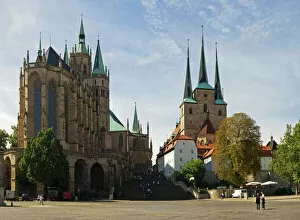 German Culture Gallery: Cathedral Square with Erfurt Cathedral and Severikirche Church on Domberg hill, Erfurt, Thuringia