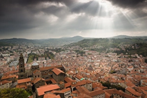 Images Dated 16th April 2016: Cathedrale Notre-Dame and town