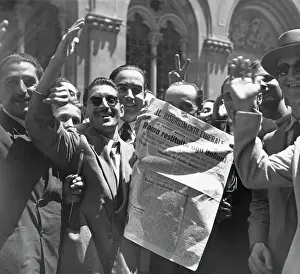 Huty32801 Prints: Celebrations In Rome, 1944