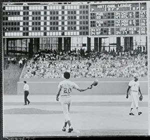 Walter Johnson Prints: Cesar Geronimo Throwing His Hat