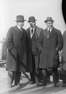 Fedora Prints: Champion boxer Les Darcy arriving in New York