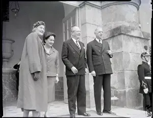 Charles De Gaulle and Harold Macmillan with Wives