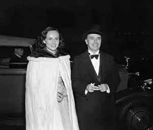 Age Contrast Prints: Charlie Chapline Walking With Paulette Goddard