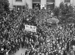Picketing Prints: Cheering Strikers Leave Occupied Factory