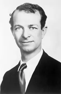 Chemist Linus Pauling
