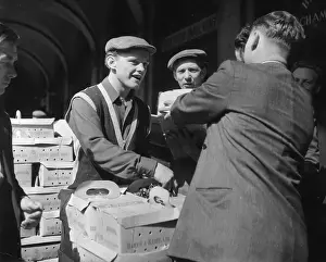 M Com Mark Bri London Covent Garden Prints: Cherry Haggling
