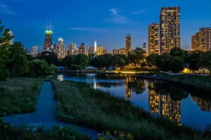 Cityscapes Prints Gallery: Chicago Skyline From Lincoln Park