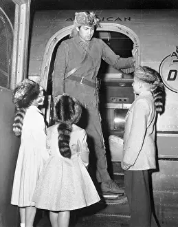 Children Greeting Fess Parker