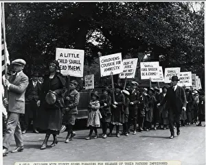 Jail Prints: Children with Signs Plead for Fathers Freedom