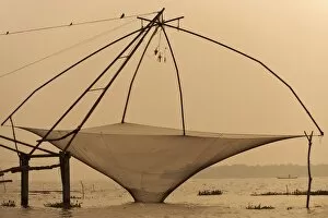 Kerala Collection: Chinese fishing net, Vembanad lake, Kerala, India