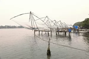 Images Dated 11th February 2010: Chinese fishing nets, Kochi, Fort Cochin, Kerala, South India, South Asia