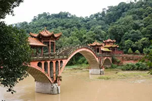 Images Dated 28th September 2008: Chinese red bridge, LeShan, SiChuan, China
