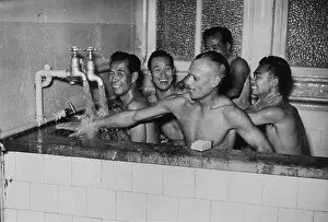 Bath Prints: Chinese Team Bath