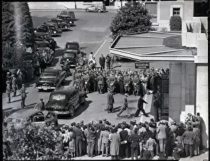 Geneva Prints: Chou En-Lai Entering Palace Of Nations
