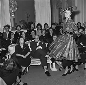 Huty25365 Prints: Christian Dior Summer 1948 Fashion Show