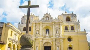 Images Dated 29th January 2017: Church of Nuestra SeAnora de la Merced, Antigua, Guatemala
