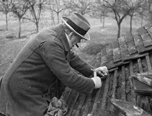 Cigar Prints: Churchill Lays Tiles