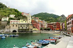 Wave Collection: Cinque Terre coastline villages, La Spezia, Italy