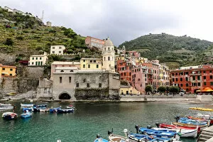 Images Dated 9th October 2014: Cinque Terre, Vernazza, Italy