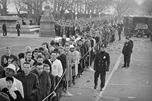 Citizens Waiting to Pay Their Respects