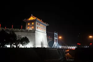 Images Dated 16th October 2010: City gate at night, XiAn, ShaanXi, China
