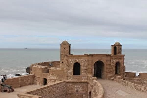 Images Dated 10th October 2015: City walls in Essaouira