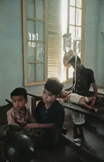 Huty27248 Prints: Civilian Hospital, Vietnam War